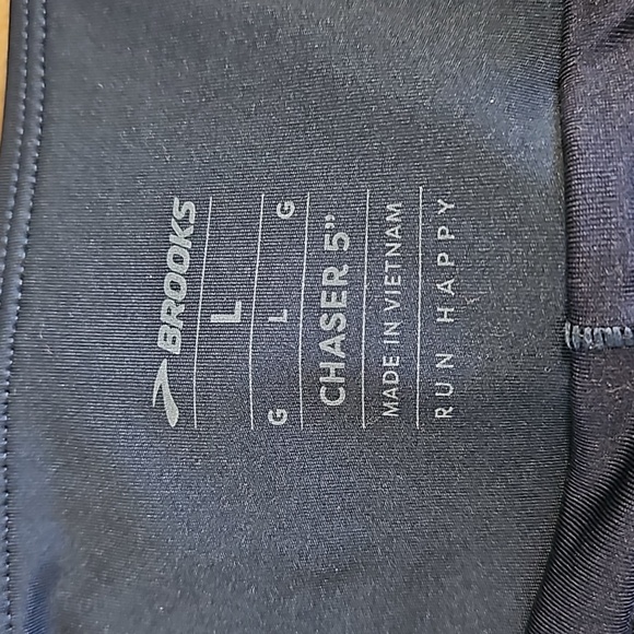 Brooks Ladies Running Shorts Size Large - Picture 3 of 4